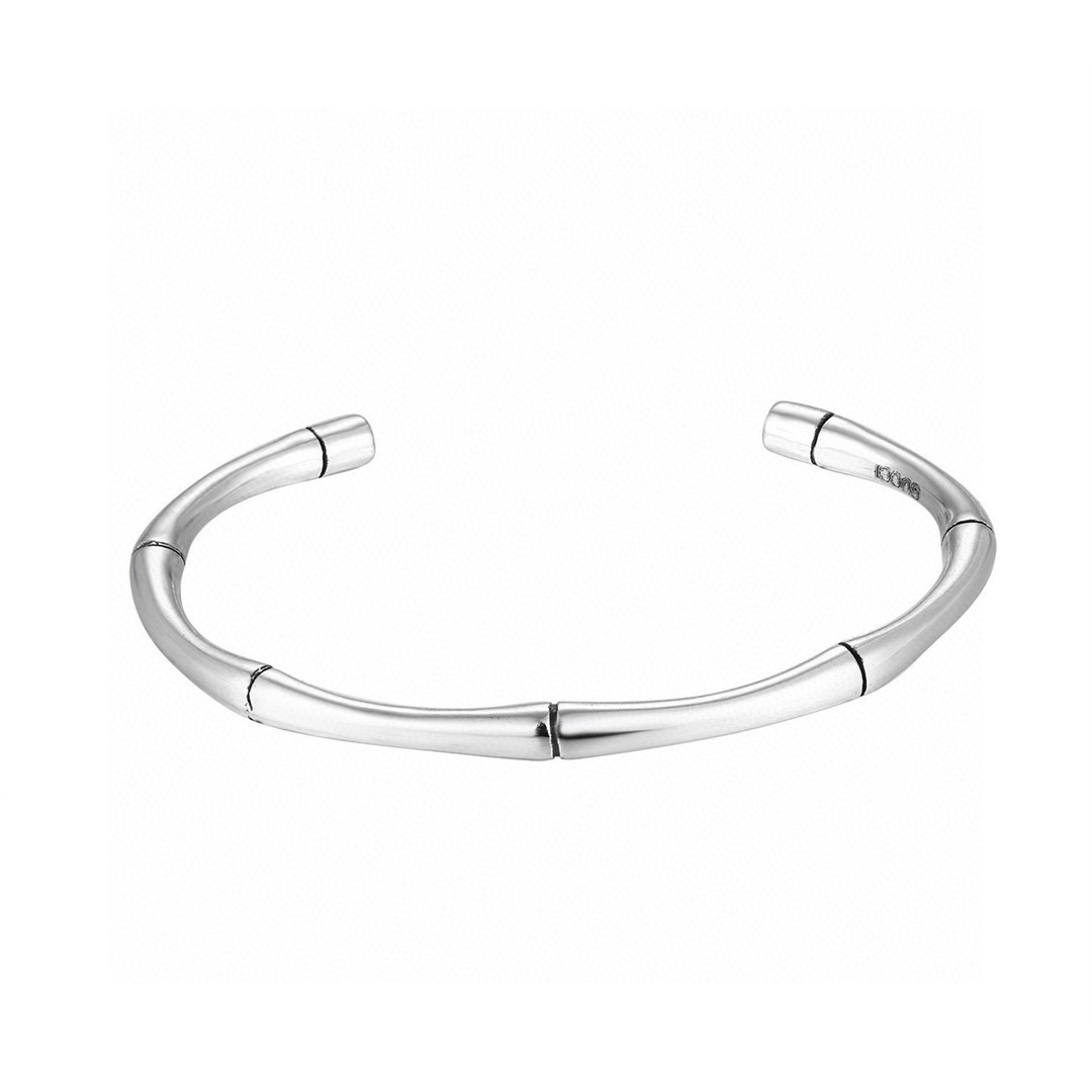  Gucci古驰竹节开口手镯 泰银版本酷酷的酷奇，设计感超强，非常吸眼球的一款，玩酷必备单品。无敌细节，看实拍！顶级泰银工艺！别具一格的质感和色泽，使首