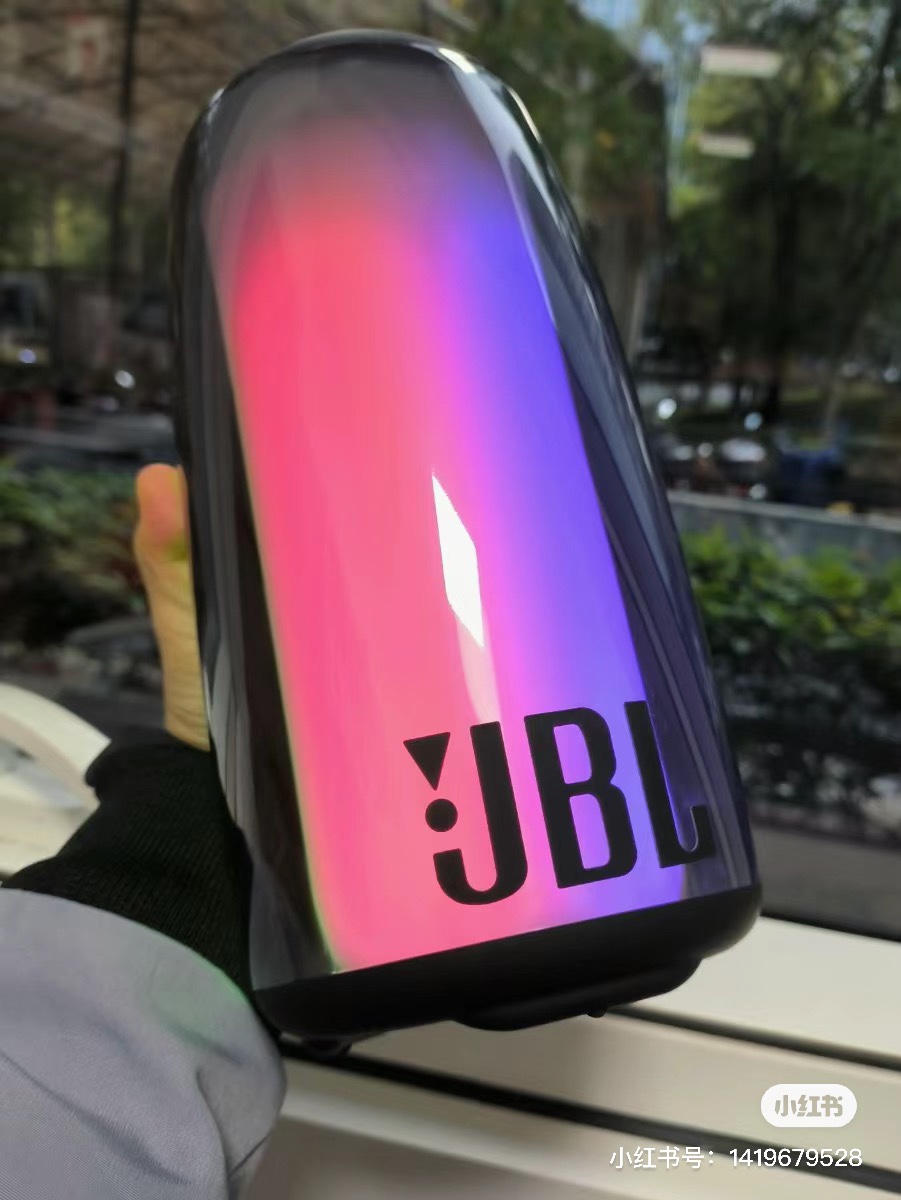 jblpulse7脉动7(麦克风版）和（无麦克风版）支持串联 灯光随音乐节奏跳动  音乐脉动6代 360度全透明款式 便携式蓝牙音箱 全面屏炫彩小音箱  低音炮
